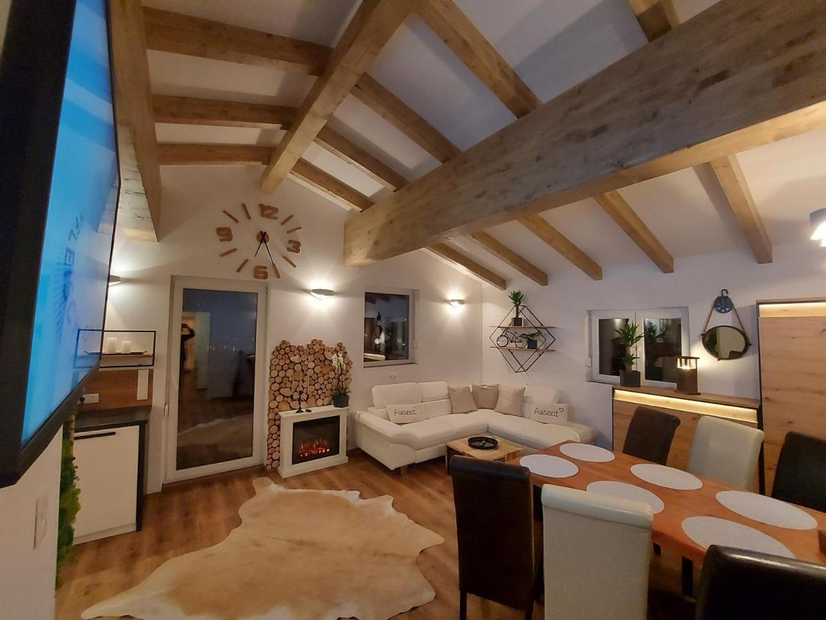 레오벤 Auszeit Steiraland Penthouse 9 Mit Grossen Balkon Und Parkplatz 아파트 외부 사진